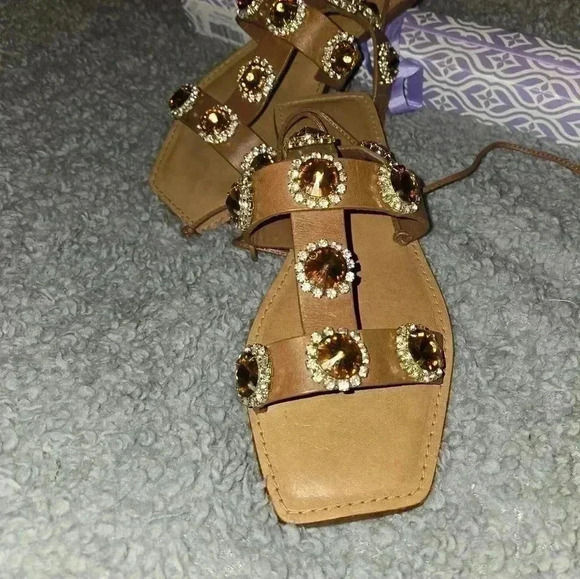 Sandals - Picture 4 of 4
